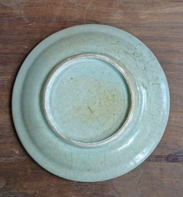 Song Dynasty Plate - Chinese Porcelain | ArtefactsHunter