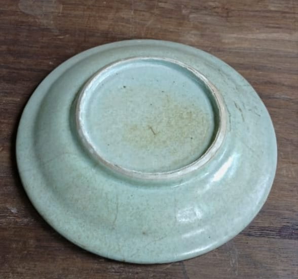 Song Dynasty Plate - Chinese Porcelain | ArtefactsHunter