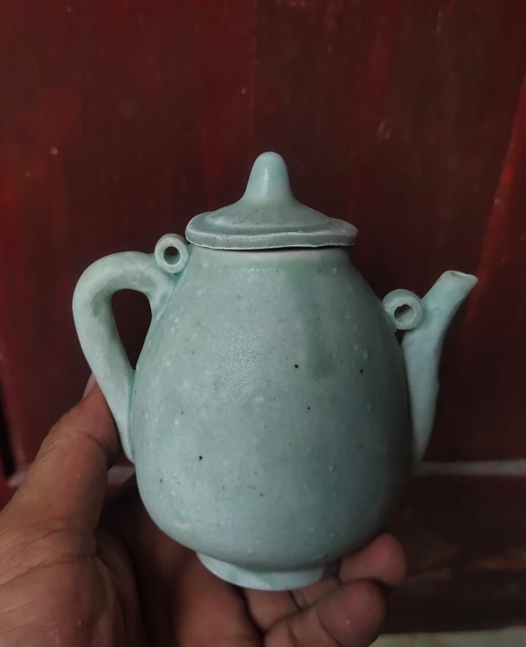 Chinese porcelain | Estimated Yuan | Small Ewer