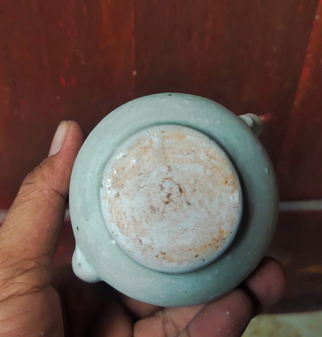 Chinese porcelain | Estimated Yuan | Small Ewer