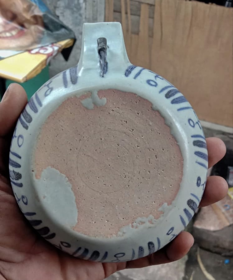 Chinese porcelain | Estimated Ming | Pour Bowl