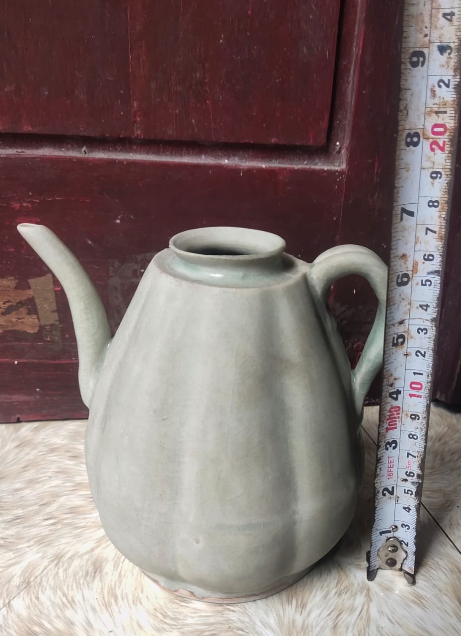 Chinese porcelain | Estimated Song | White Ewer 15 cm
