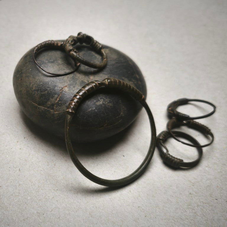 Ancient Javanese Spiral Bronze Ring uncleaned - ArtefactsHunter