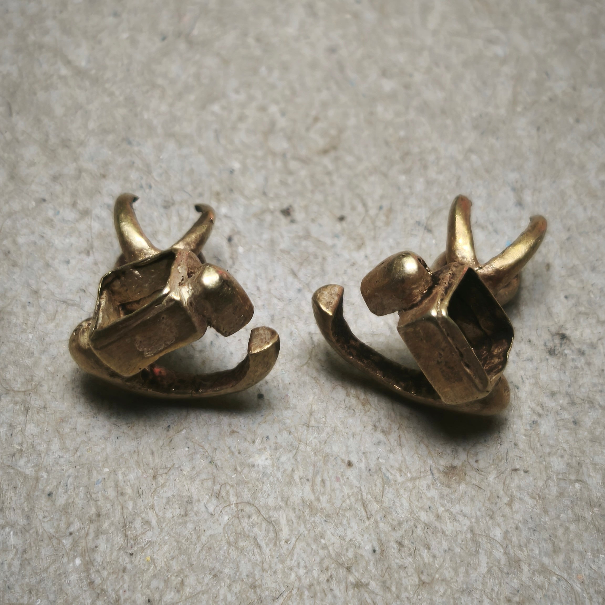Pair of Ancient Javanese Gold Ear Clips - Majapahit/Airlangga Era | ArtefactsHunter