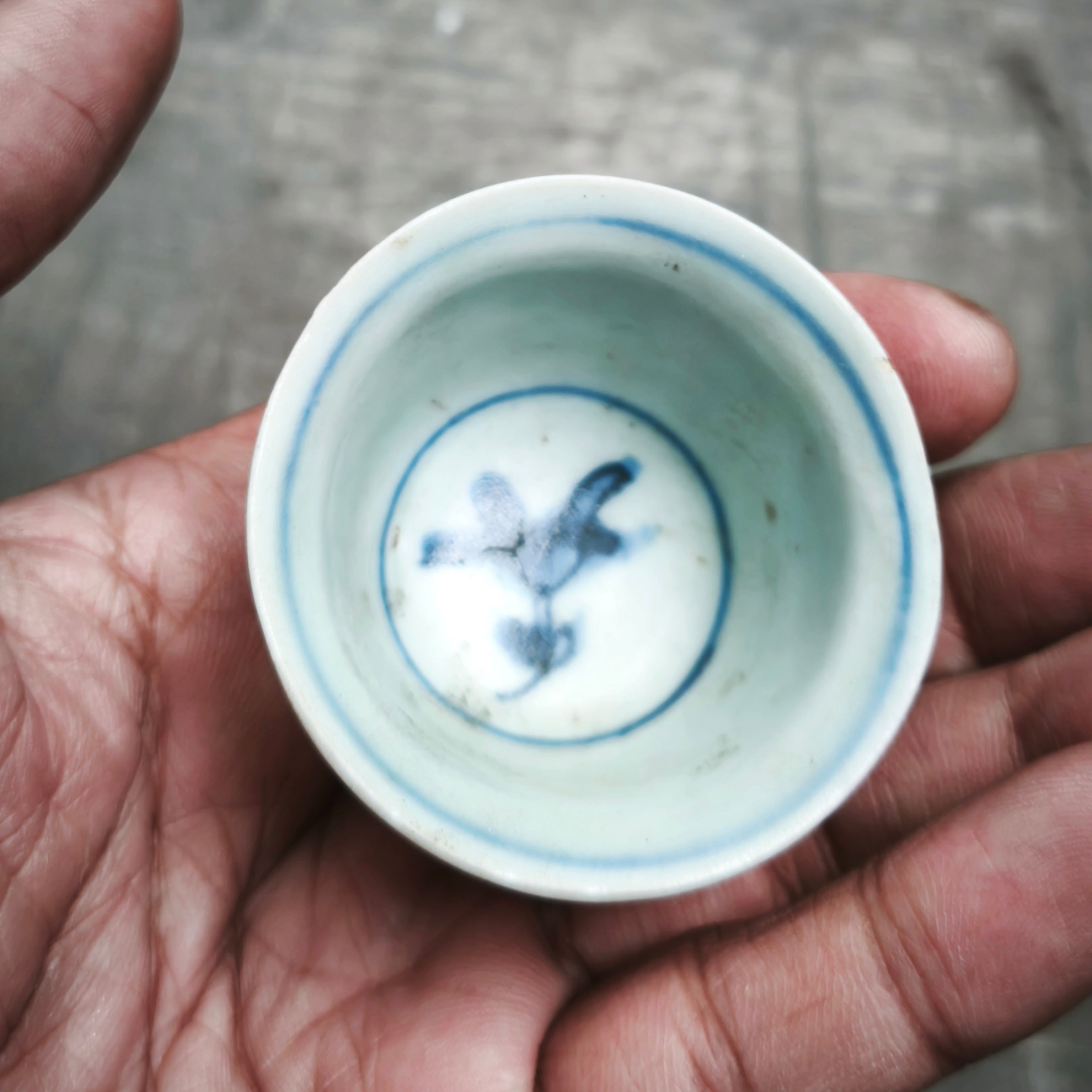 Ming Dynasty Porcelain Drinking Cup | ArtefactsHunter