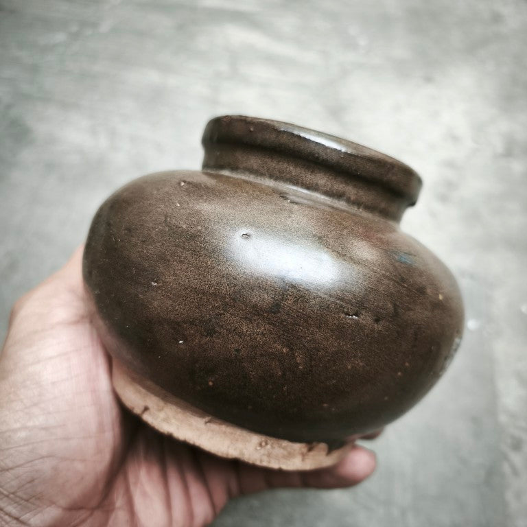 Song Dynasty Brown Glaze
