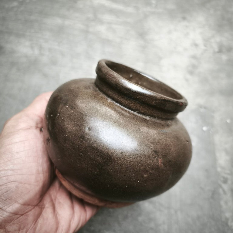 Song Dynasty Brown Glaze side 2