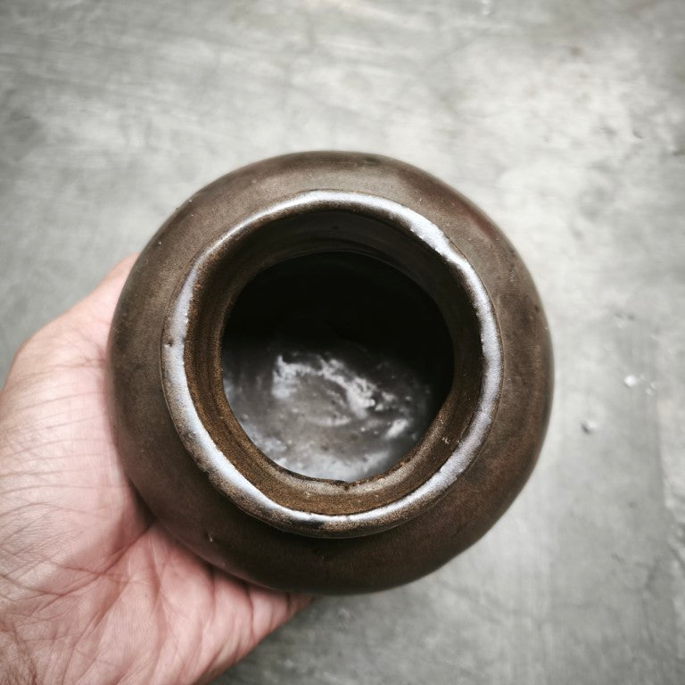 Song Dynasty Brown Glaze top