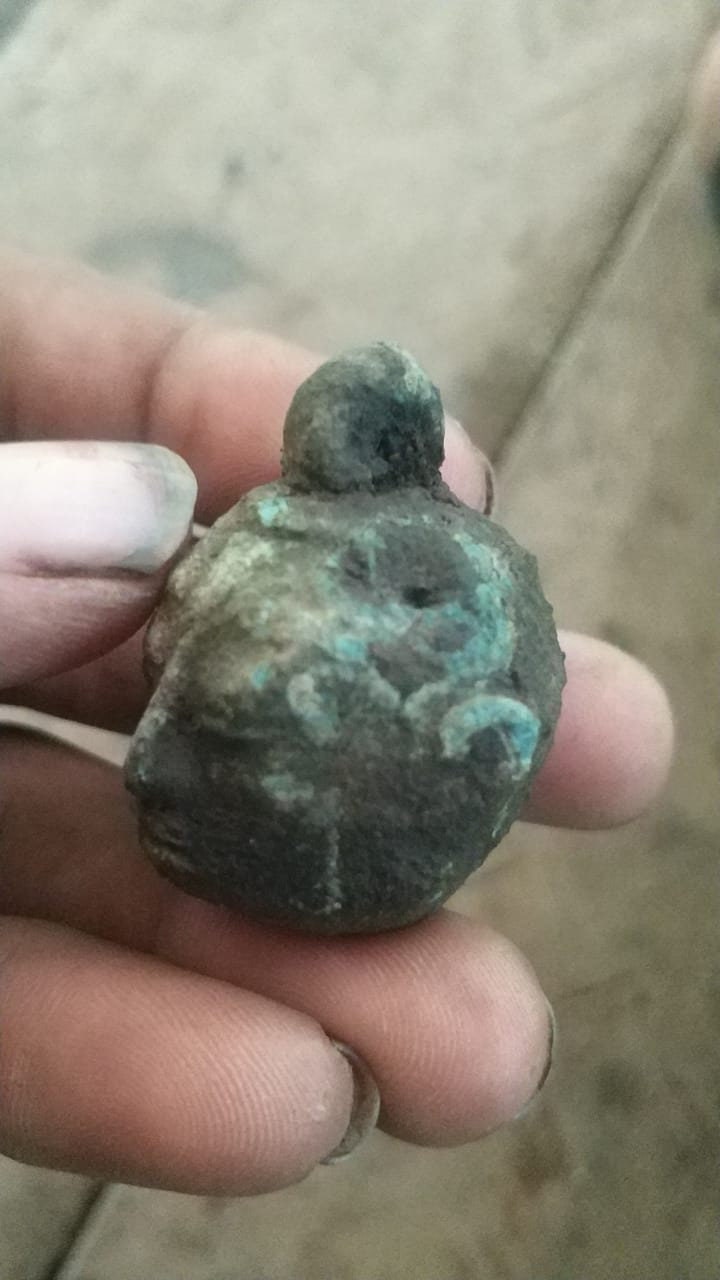 Javanese Bronze Buddha Head Amulet - Uncleaned Metal Detecting Find | ArtefactsHunter